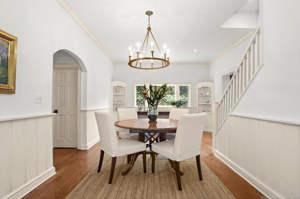 57 Nearwater Ln, Tokeneke CT  06820-5628 exterior