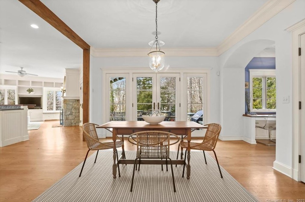 57 Nearwater Ln, Tokeneke CT  06820-5628 exterior