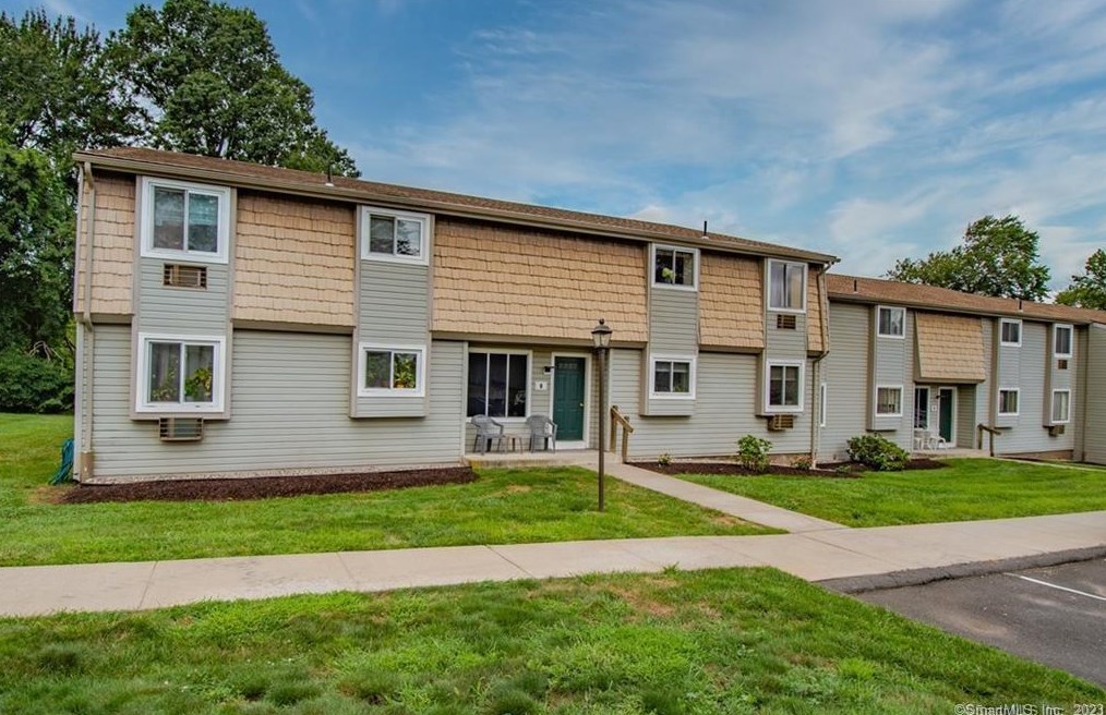 9 Carillon Dr #d, Rocky Hill, CT
