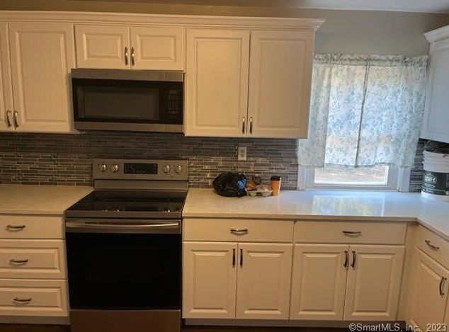 67 Crown Street Ext, Meriden CT  06450-7704 exterior