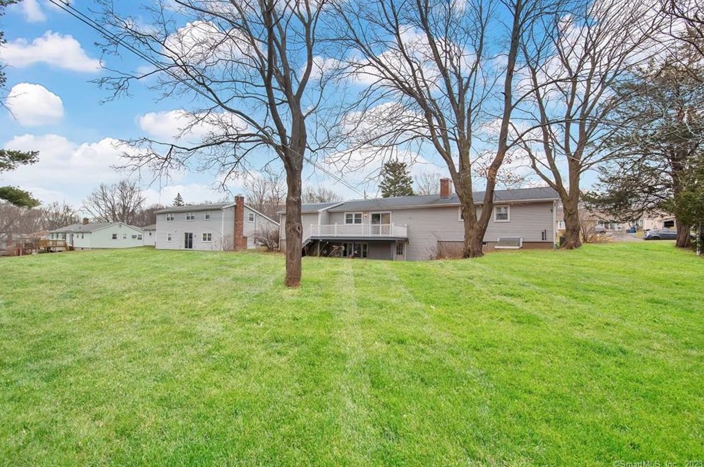 9 Janet Ln, Vernon CT  06066-3533 exterior