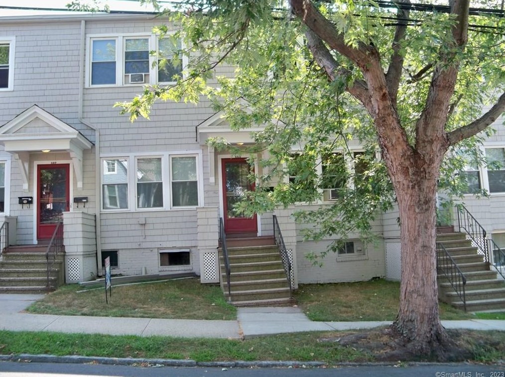 107 Church St #2nd, Wallingford, CT 06492