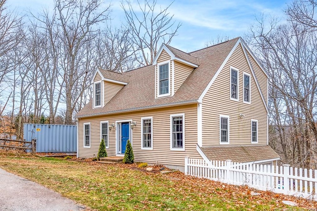 56 Maple Ave W, Higganum, CT 06441