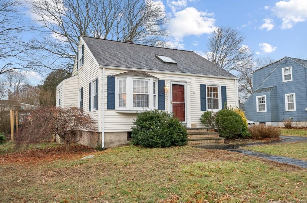 45 Bayview Ave, Groton, CT 06340