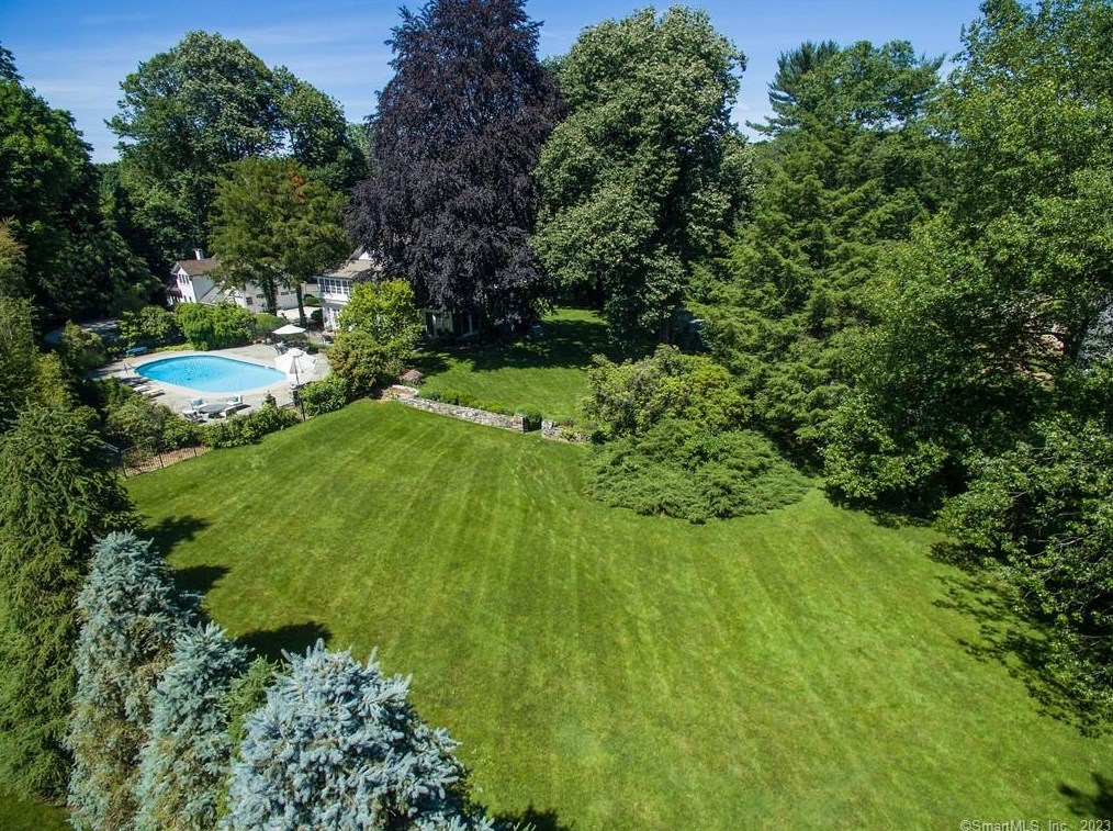 587 Brookside Rd, New Canaan, CT 06840