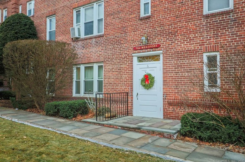 70 Strawberry Hill Ave #6-3a, Stamford, CT 06902