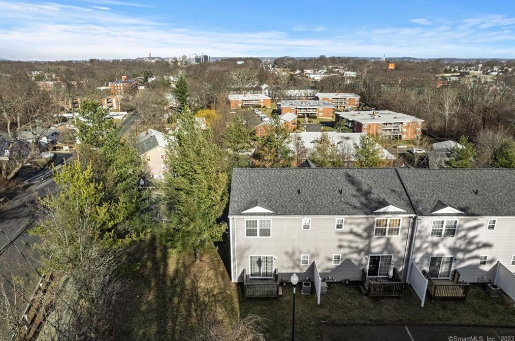 440 Spring St, New Haven CT  06516-3145 exterior