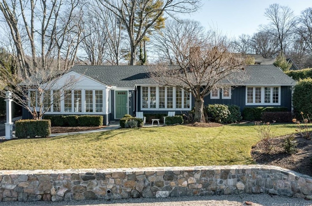 21 Chimney Point Rd, Northville, CT 06776