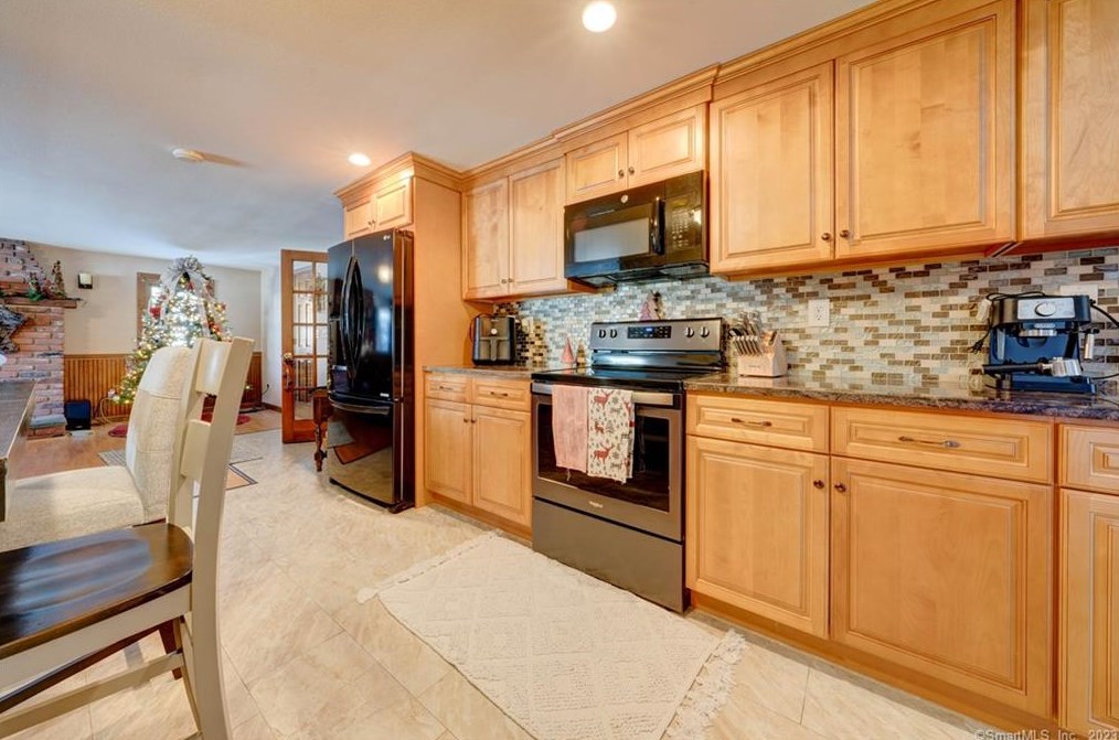 63 Hobart, Southington, CT 06489