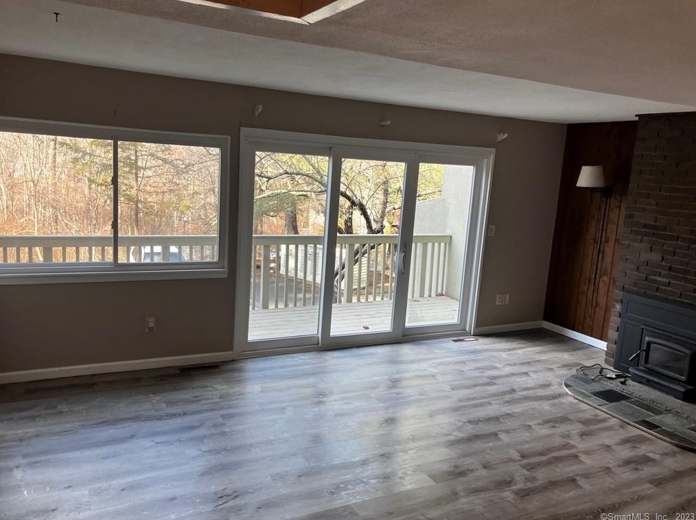 6 Clubhouse Dr #24c, Woodbury, CT 06798