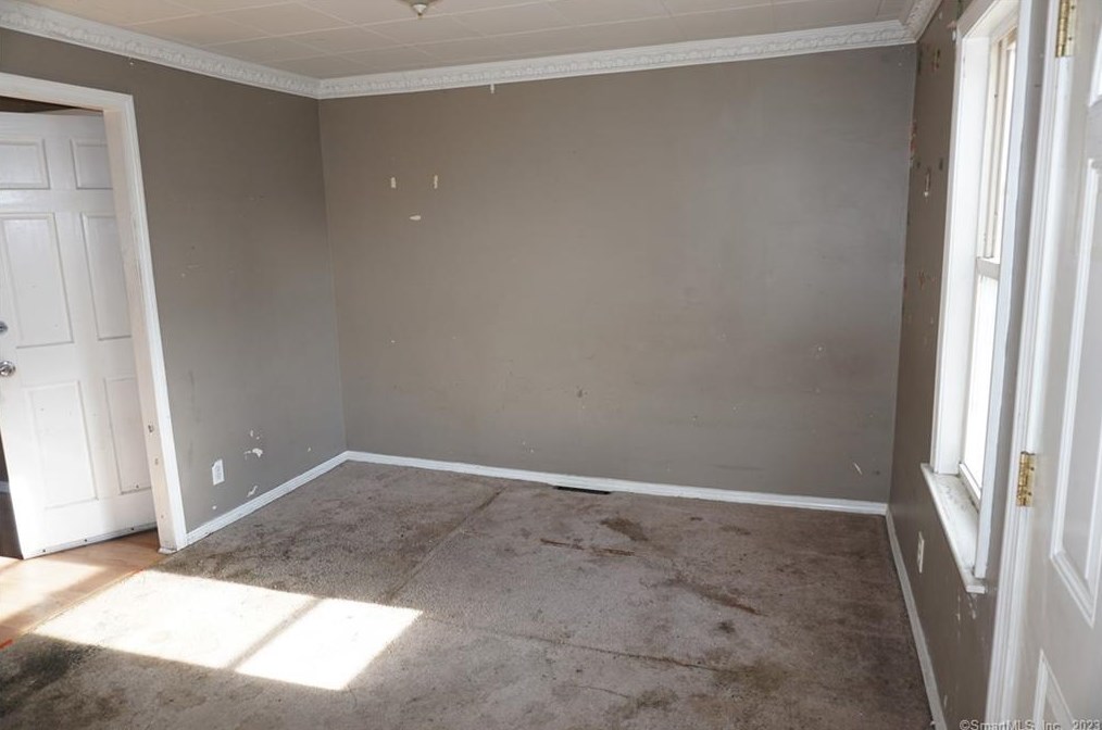 2 Ballouville Rd, Killingly, CT 06241