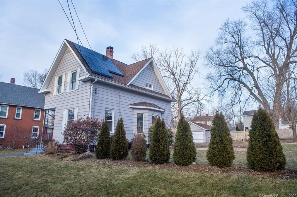11 Evergreen Ave, Middletown, CT 06457
