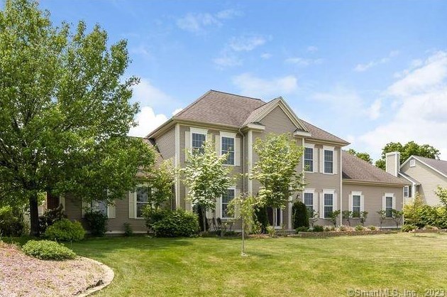 27 Sable Dr, Gales Ferry, CT 06339