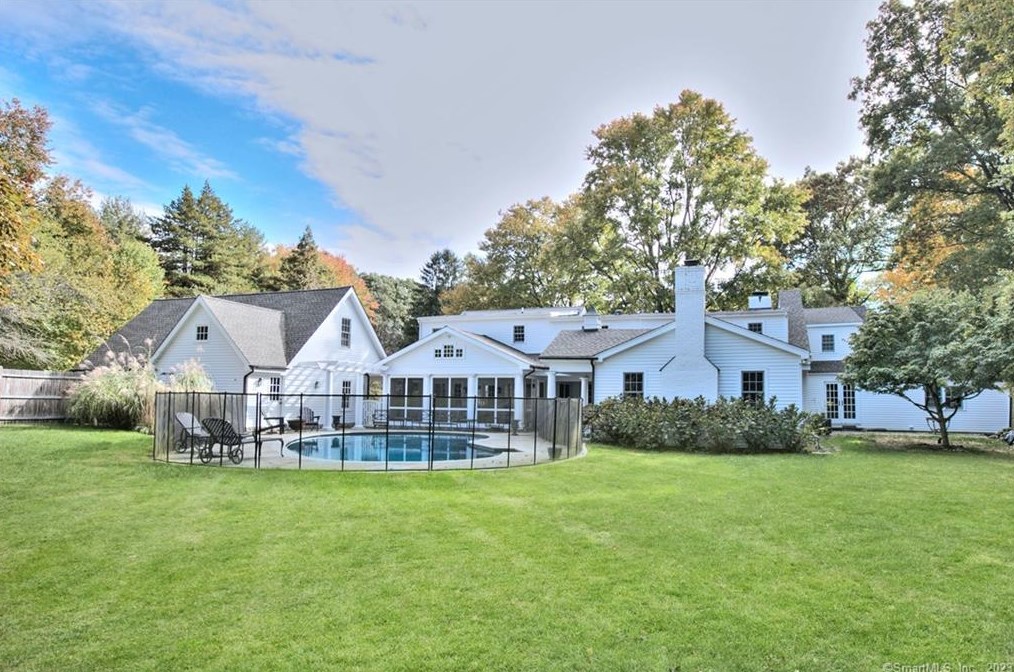 2 Timothy Rd, Weston, CT 06883