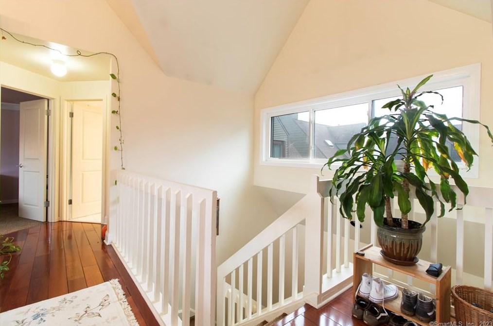 9 Montoya Dr #9, Branford, CT 06405