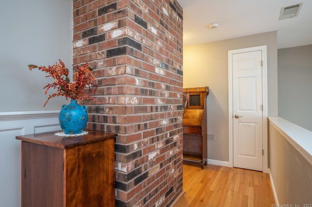 34 Taine Mountain Rd, Unionville CT  06013-1912 exterior