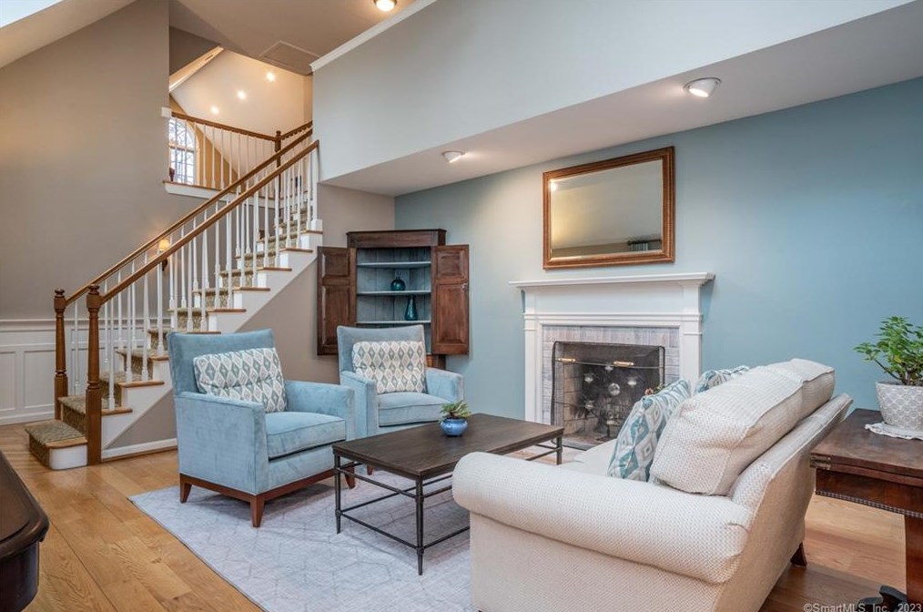 34 Taine Mountain Rd, Unionville CT  06013-1912 exterior