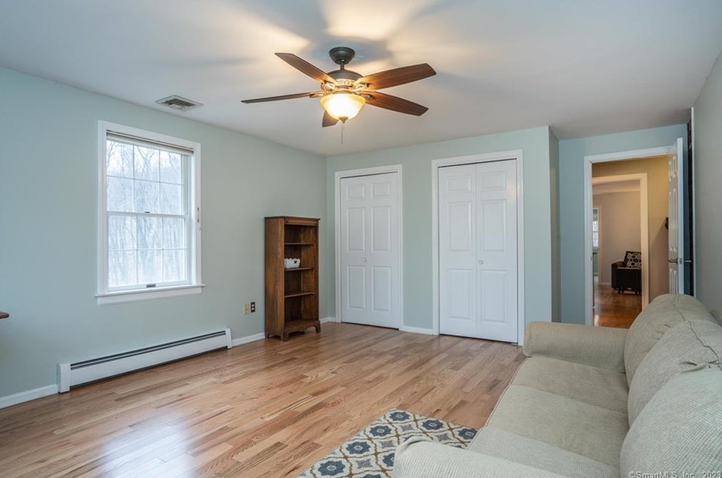 34 Taine Mountain Rd, Unionville CT  06013-1912 exterior