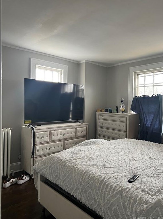 54 Eastview St, Hartford CT  06114-2312 exterior