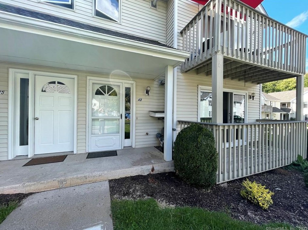43 Millbrook Ct #43, Hartford, CT 06111