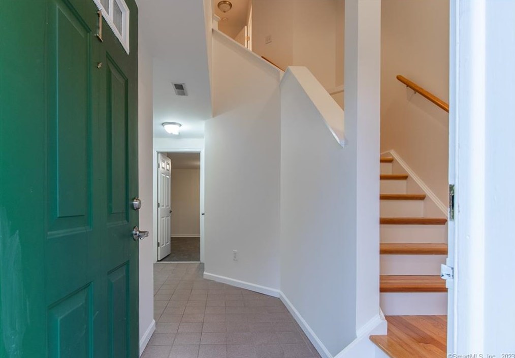 14 South St #1, Danbury, CT 06810