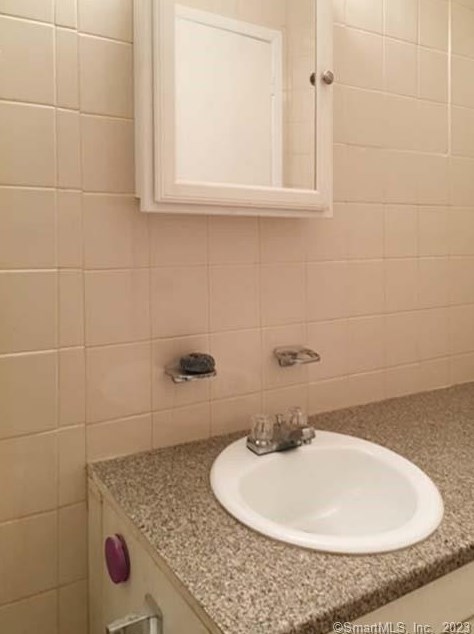 1730 State St, New Haven CT 06517-3809 exterior