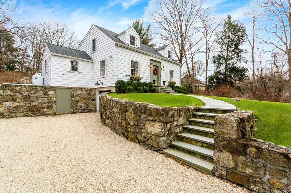 367 New Canaan Rd, Wilton, CT 06897