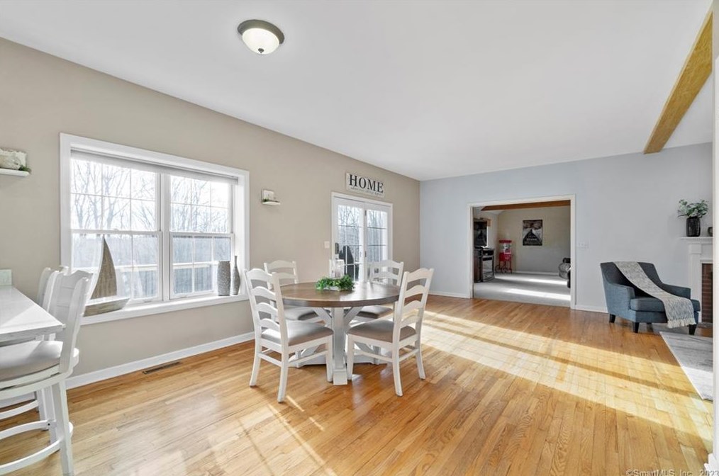 211 Devonshire Ln, Madison CT  06443-8131 exterior