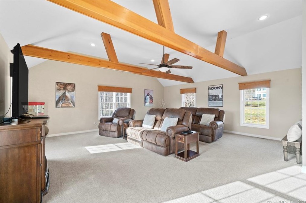 211 Devonshire Ln, Madison CT  06443-8131 exterior