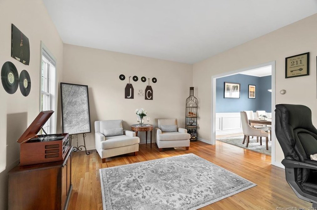 211 Devonshire Ln, Madison CT  06443-8131 exterior