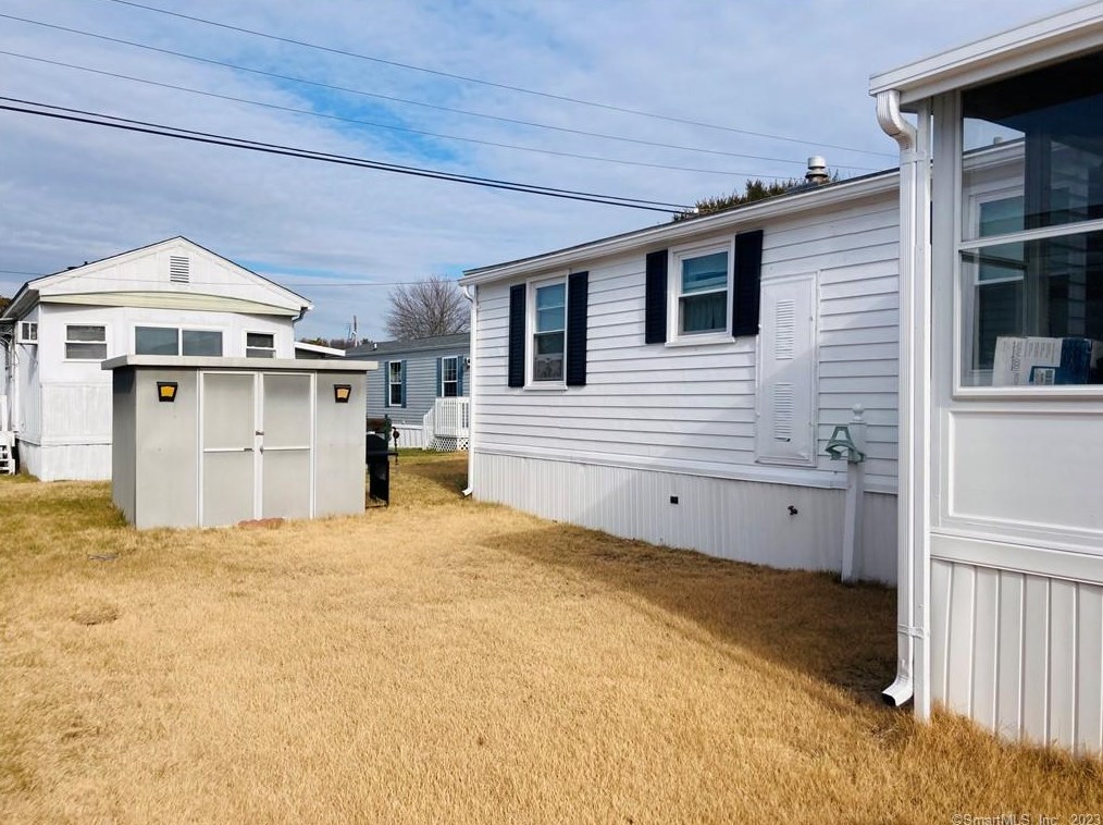 6 Pawnee Rd, Hartford, CT 06108