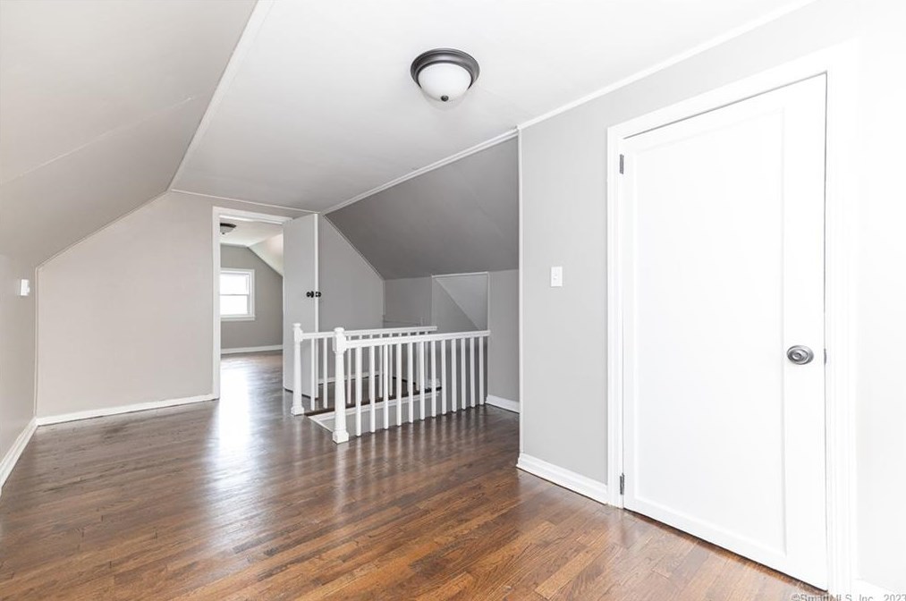 171 Roosevelt St, Hartford CT  06114-3049 exterior