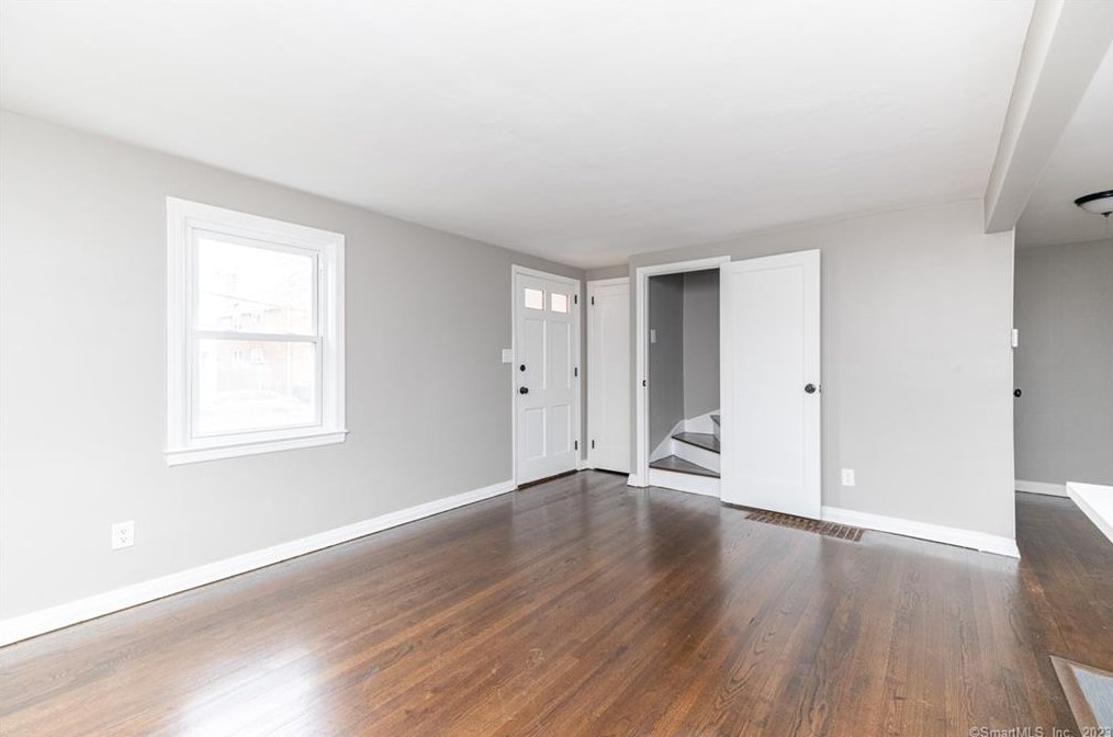 171 Roosevelt St, Hartford CT  06114-3049 exterior