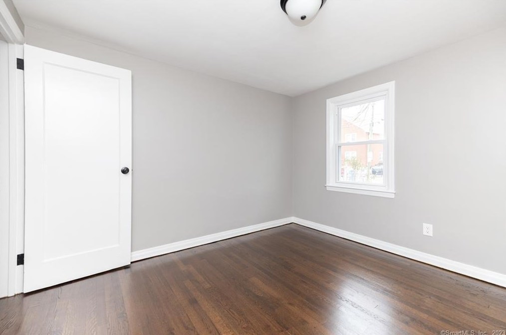 171 Roosevelt St, Hartford CT  06114-3049 exterior