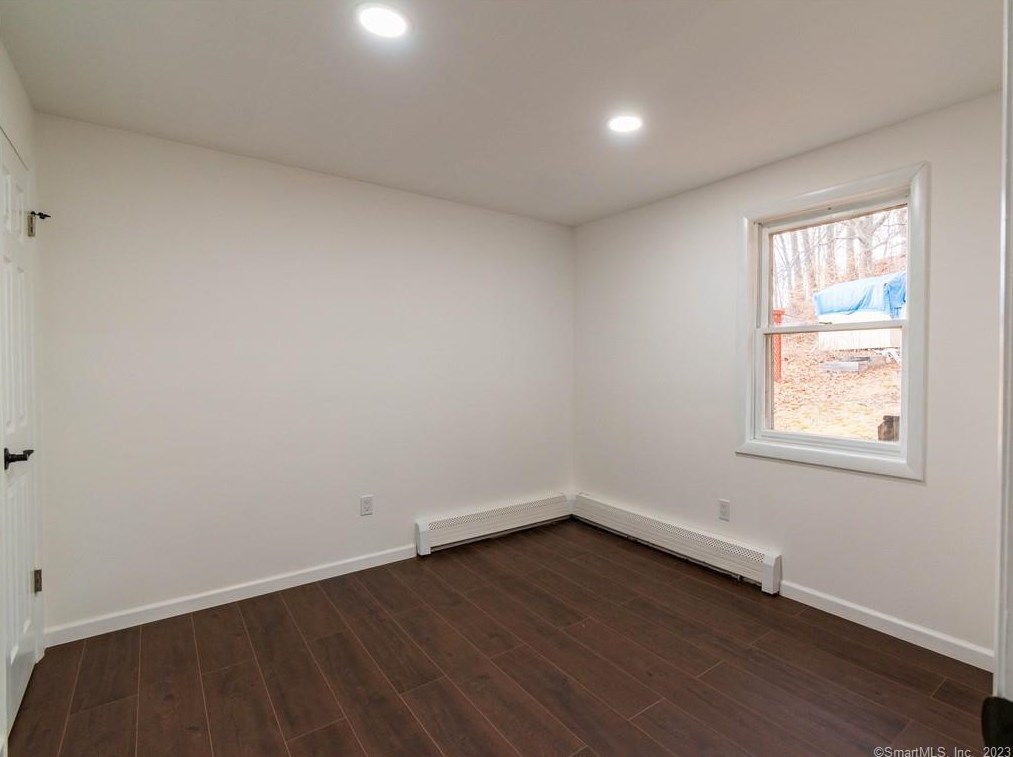 71 Vine St, Meriden CT  06451-2849 exterior