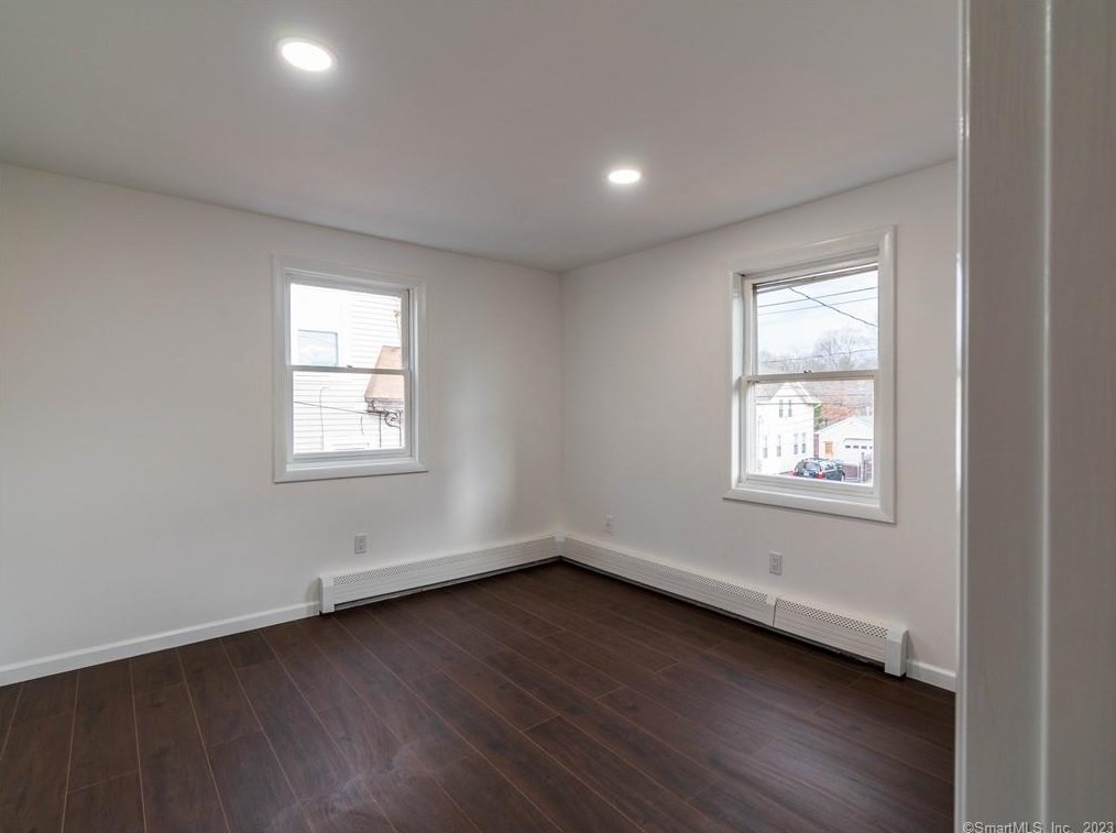 71 Vine St, Meriden CT  06451-2849 exterior