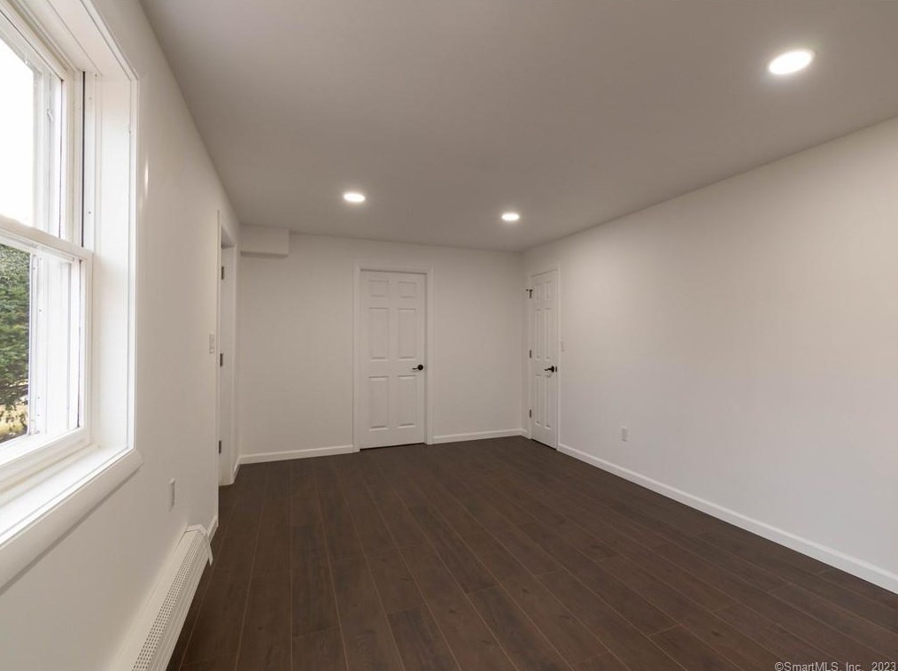 71 Vine St, Meriden CT  06451-2849 exterior