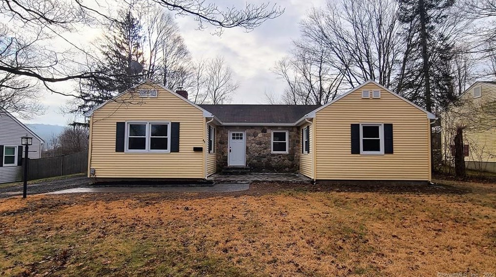 43 Wilcox Rd, Middletown, CT 06457