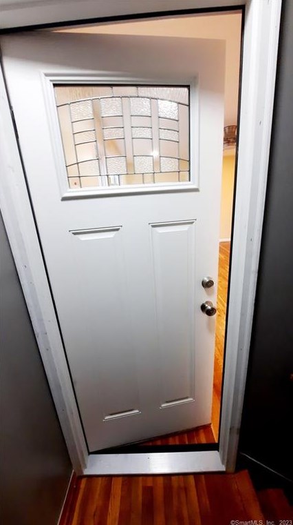 11 Lansing St, Bridgeport, CT 06606