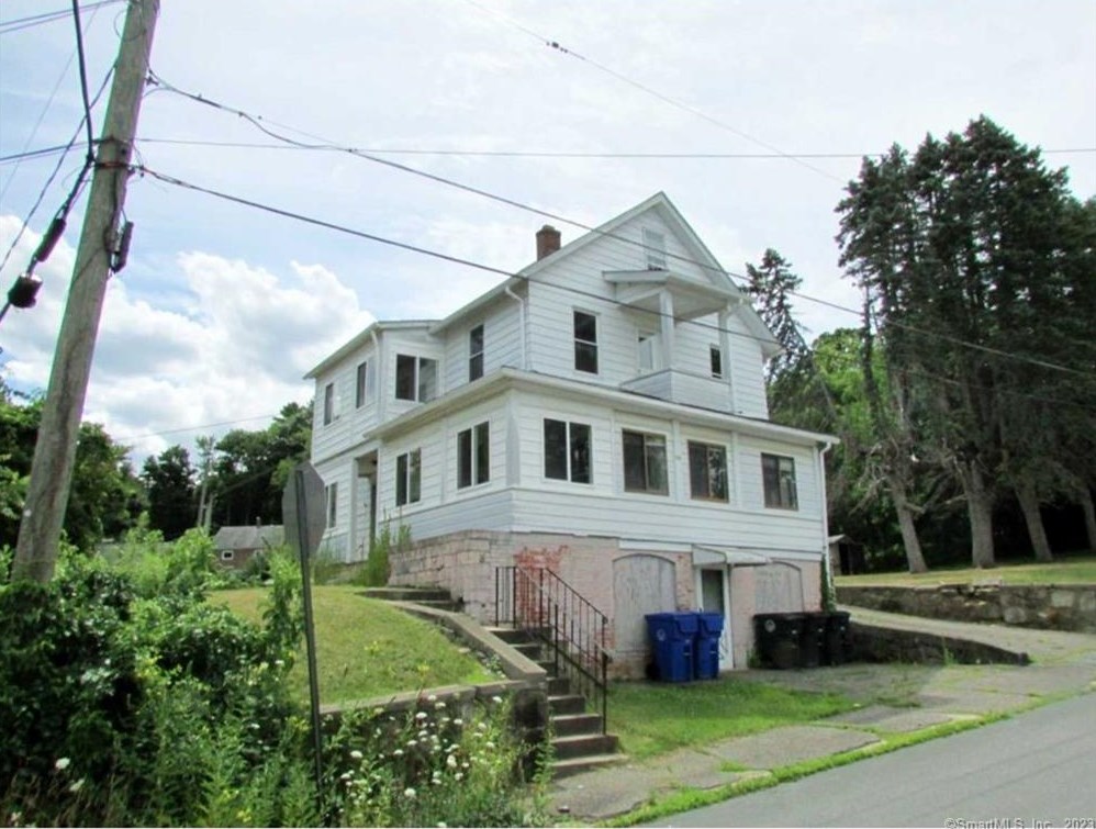 218 Lafayette St, Torrington, CT 06790