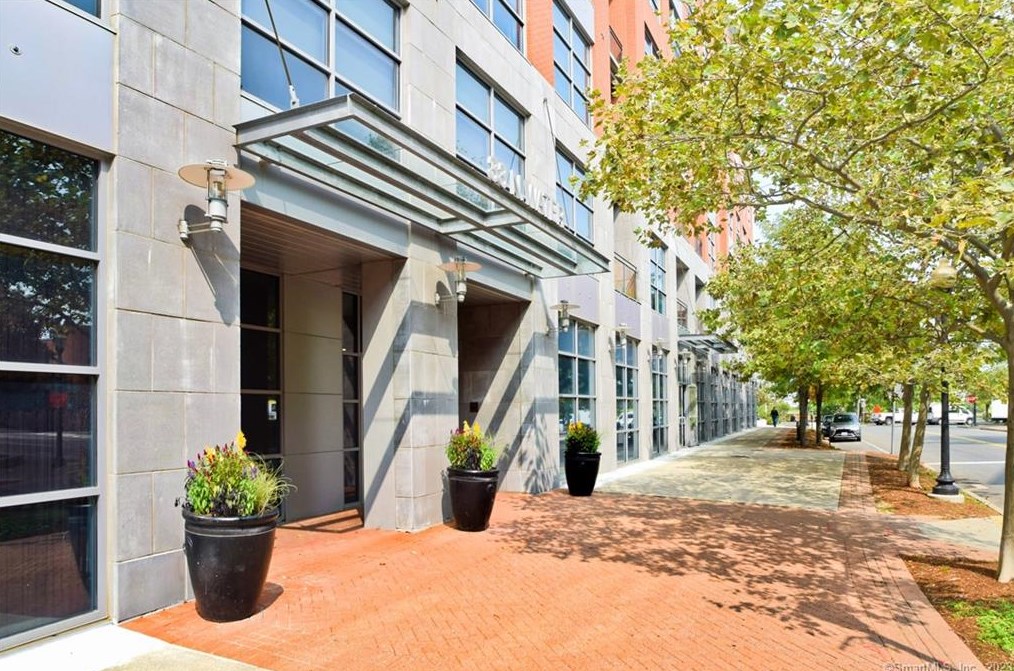 33 N Water St #601, Norwalk, CT 06854