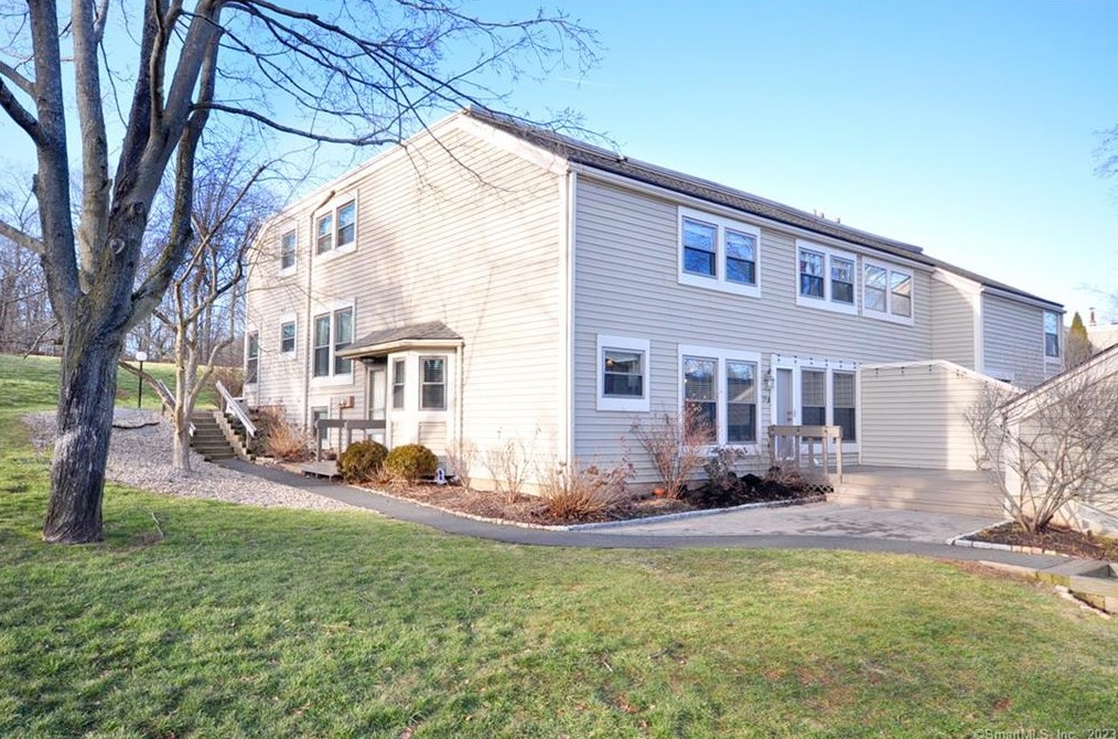 29 Beecher Ln #29, Rocky Hill, CT 06067