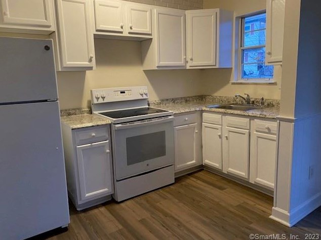 35 Coach Cir #3, Union City, CT 06770