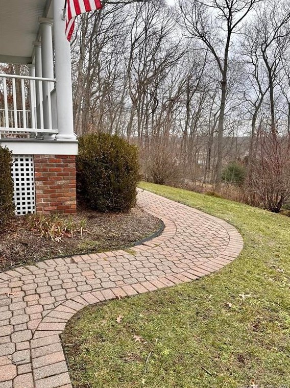 19 Brainard Rd, Niantic, CT 06357