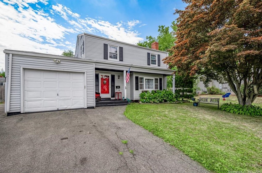 115 Sawka Dr, Hartford, CT 06118-1324
