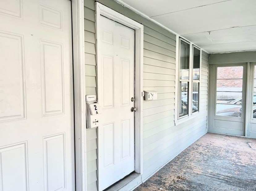 85 Ledgeside Ave #1, Waterbury, CT 06708