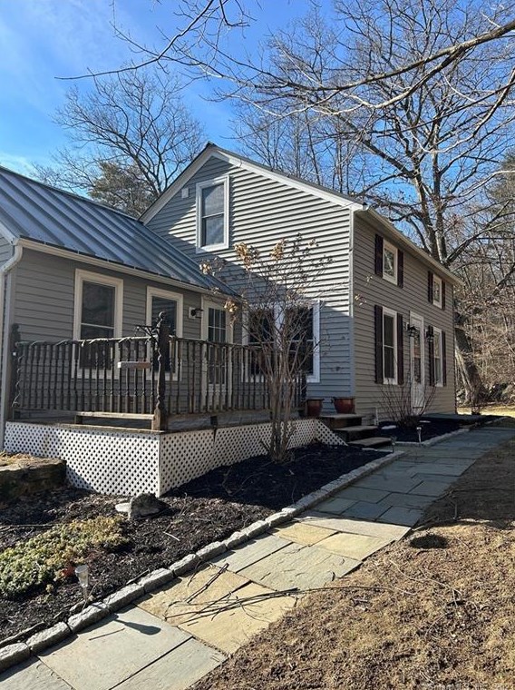 191 Danbury Quarter Rd, Winsted CT 06098-2418 exterior