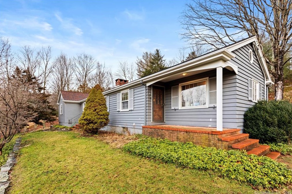 50 Castle Heights, Deep River, CT 06417