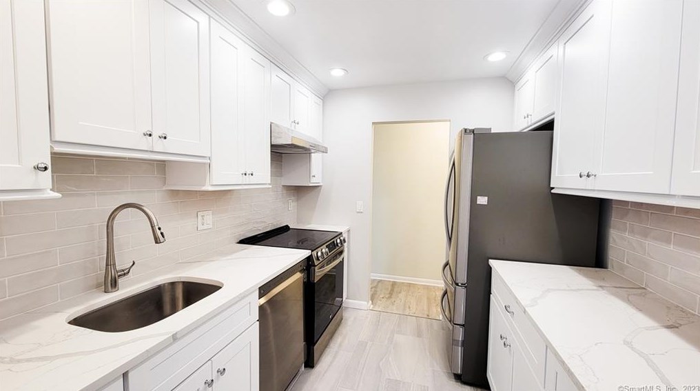 100 Grove St #2c, Stamford, CT