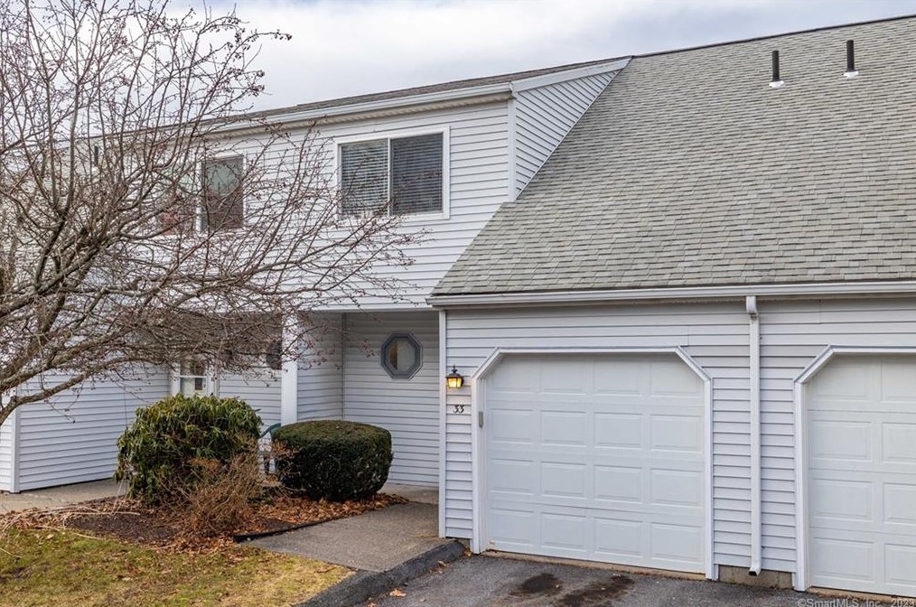 565 Clark Ave #33, Bristol, CT 06010